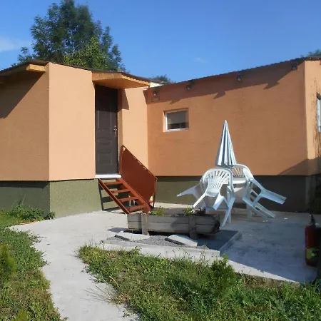 V Súkromí Dolne Plachtince