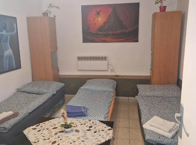 V Sukromi * Dolne Plachtince